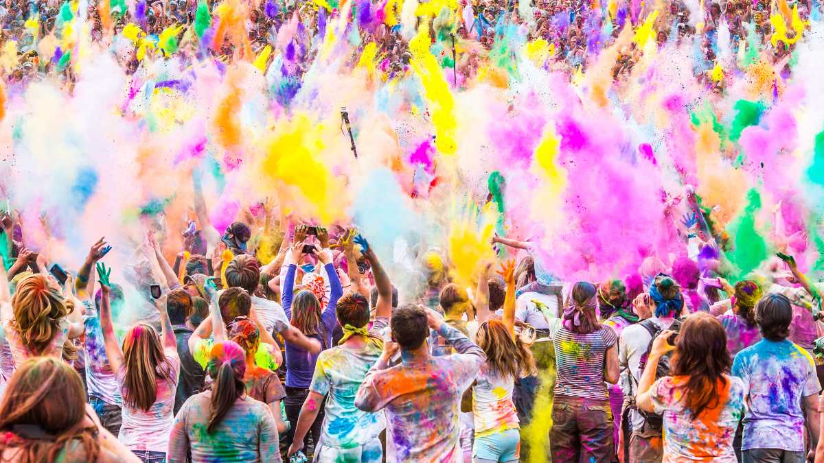holi 3