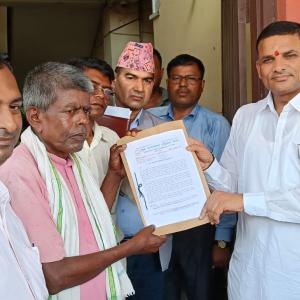 हरवा–चरवाले बुझाए मन्त्रीलाई ज्ञापनपत्र, माग सम्बोधन नभए आन्दोलन गर्ने चेताबनी 